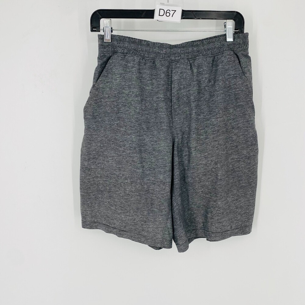 Lululemon Training Shorts Men's Size Medium Space Gray Pockets Elastic Waist